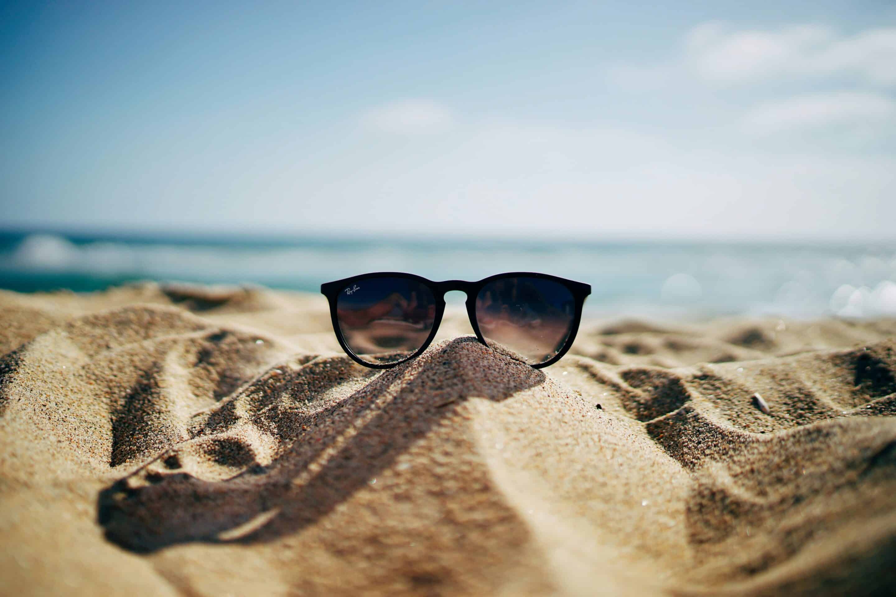 Sunscreen, Smoothies And Supplemental Oxygen: Your Summer Survival Kit
