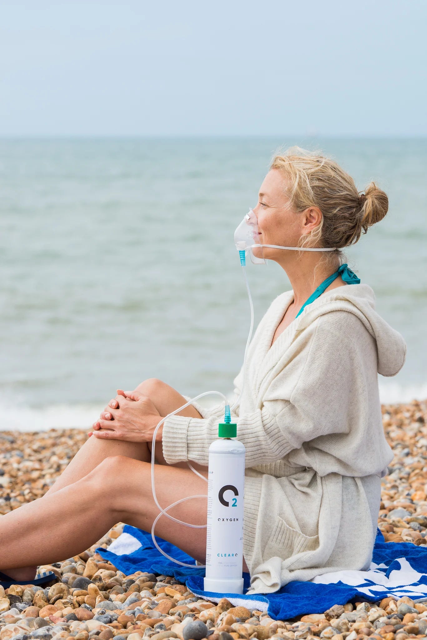 110L with mask and tube on beach
