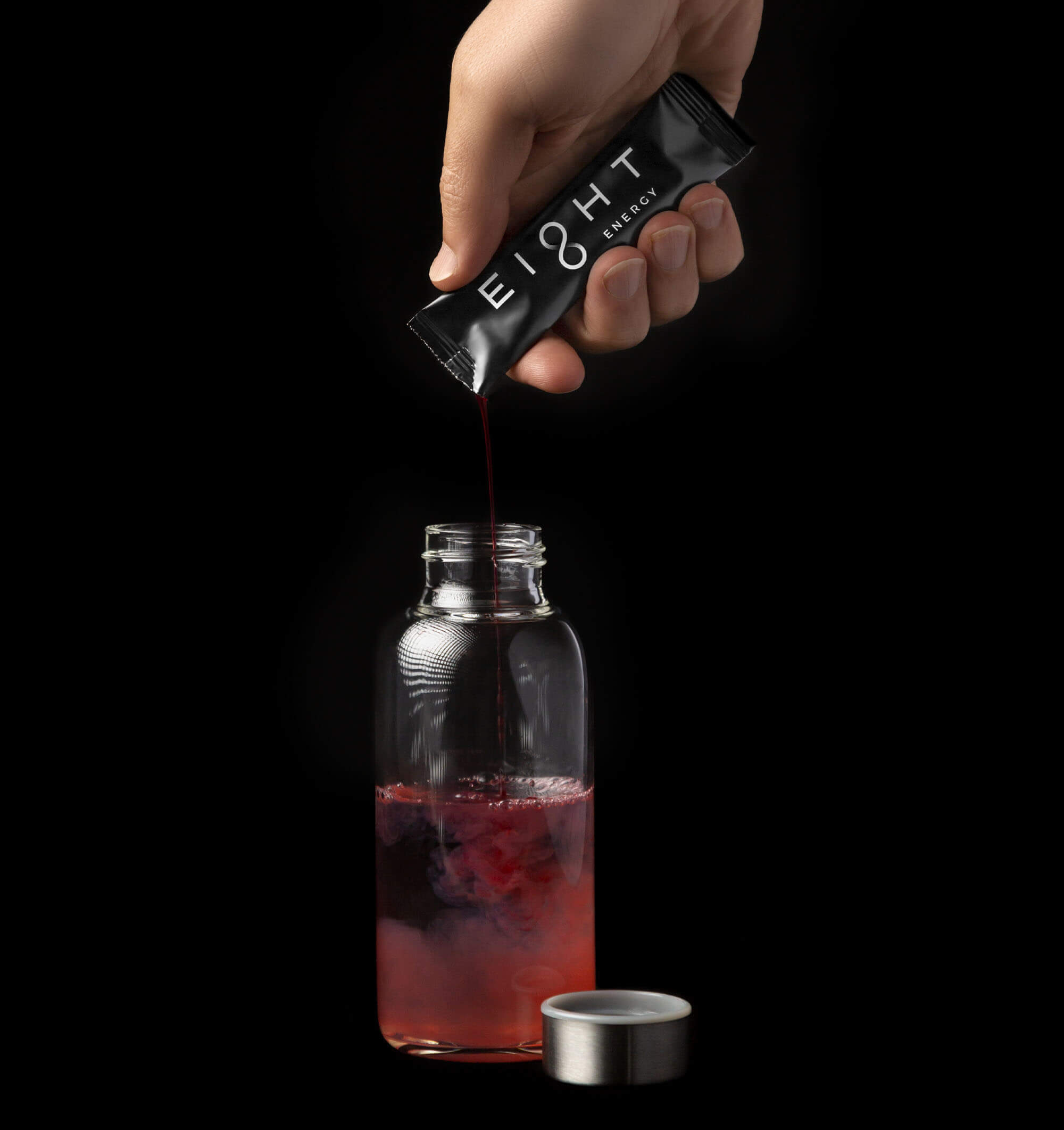 ei8ht-pouring